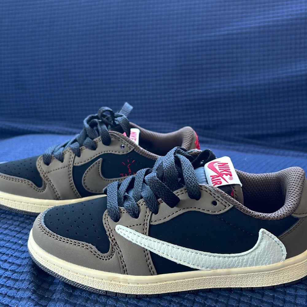 Kids Travis Scott Sneakers